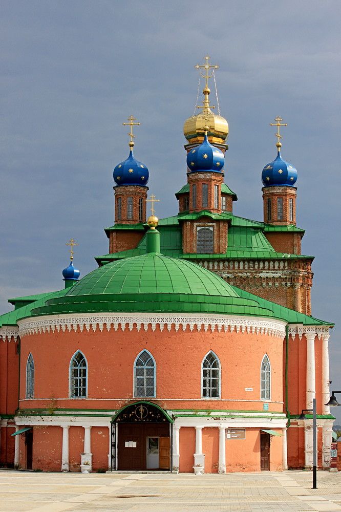 Храм перед дождем