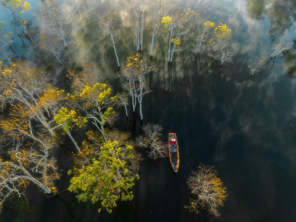 Photograph by Lê Huy Anh