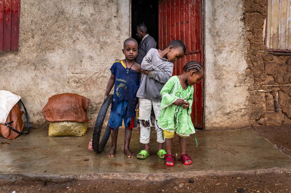Three children in Turmi | Ethiopia