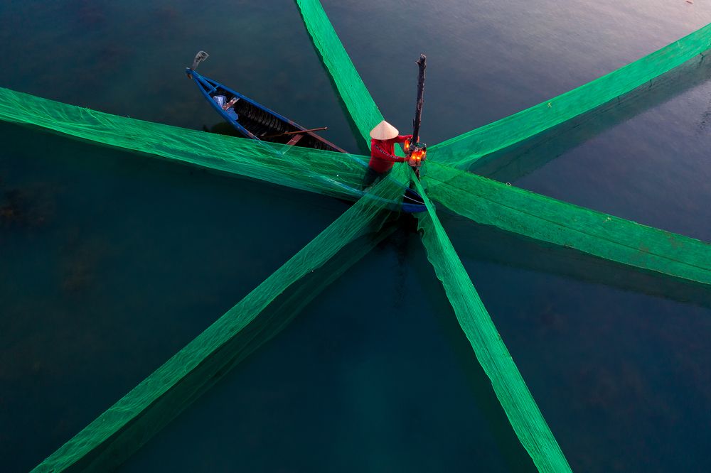 Net on the lagoon