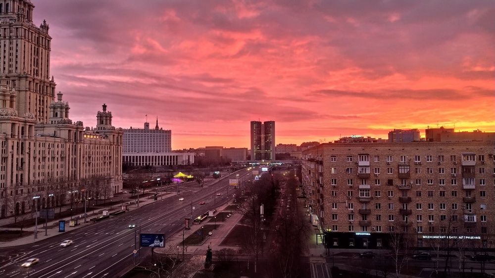 Burning skies in Moscow...