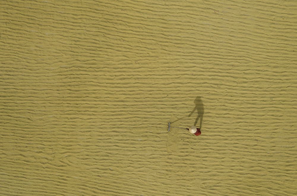 Photograph by Nguyễn Tấn