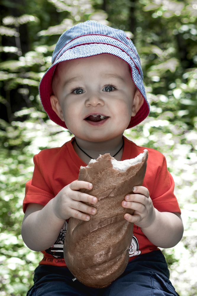 Сяду на пенёчек - съем я пирожочек