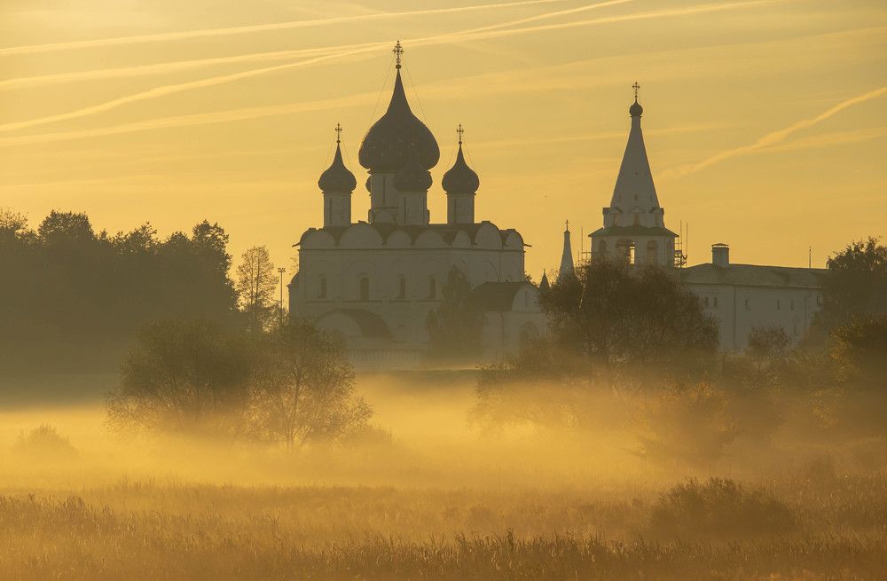 Суздальский Кремль на рассвете