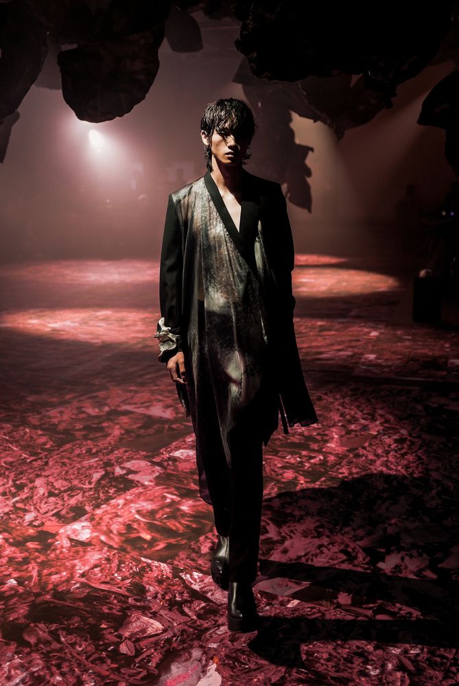 Yuima Nakazato fashion show