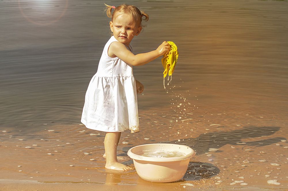 Мамина помощница.