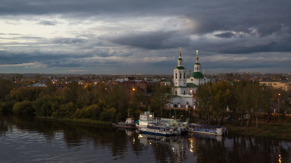 Вечерняя Тюмень.