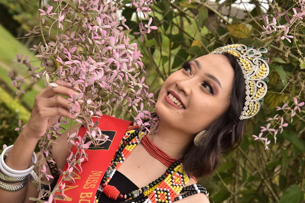 Lyedia Anak Ingka Miss Heritage