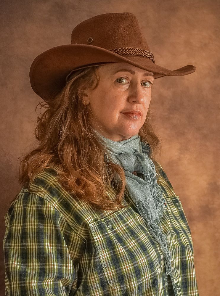 Ковбой девушка в шляпе