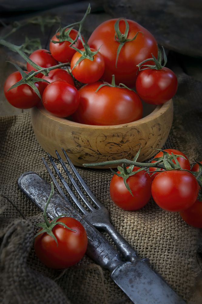 Tomatos I.