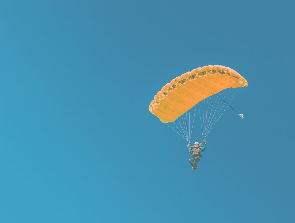 Videographer skydiver