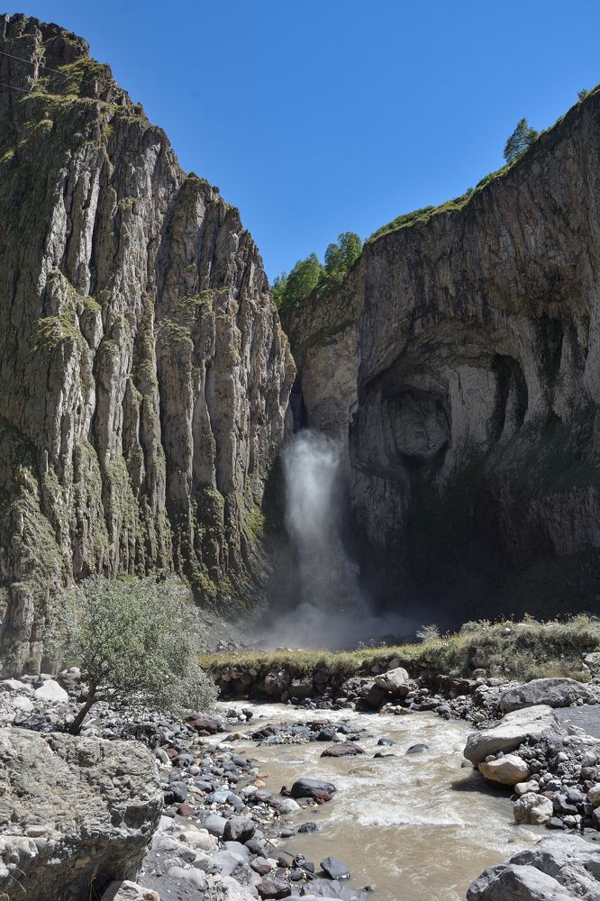 Фотография автора Михаил Мазлоев