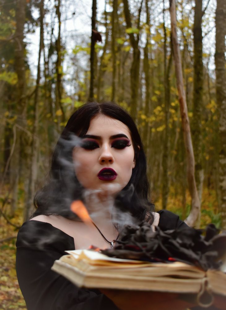 Ведьма в лесу