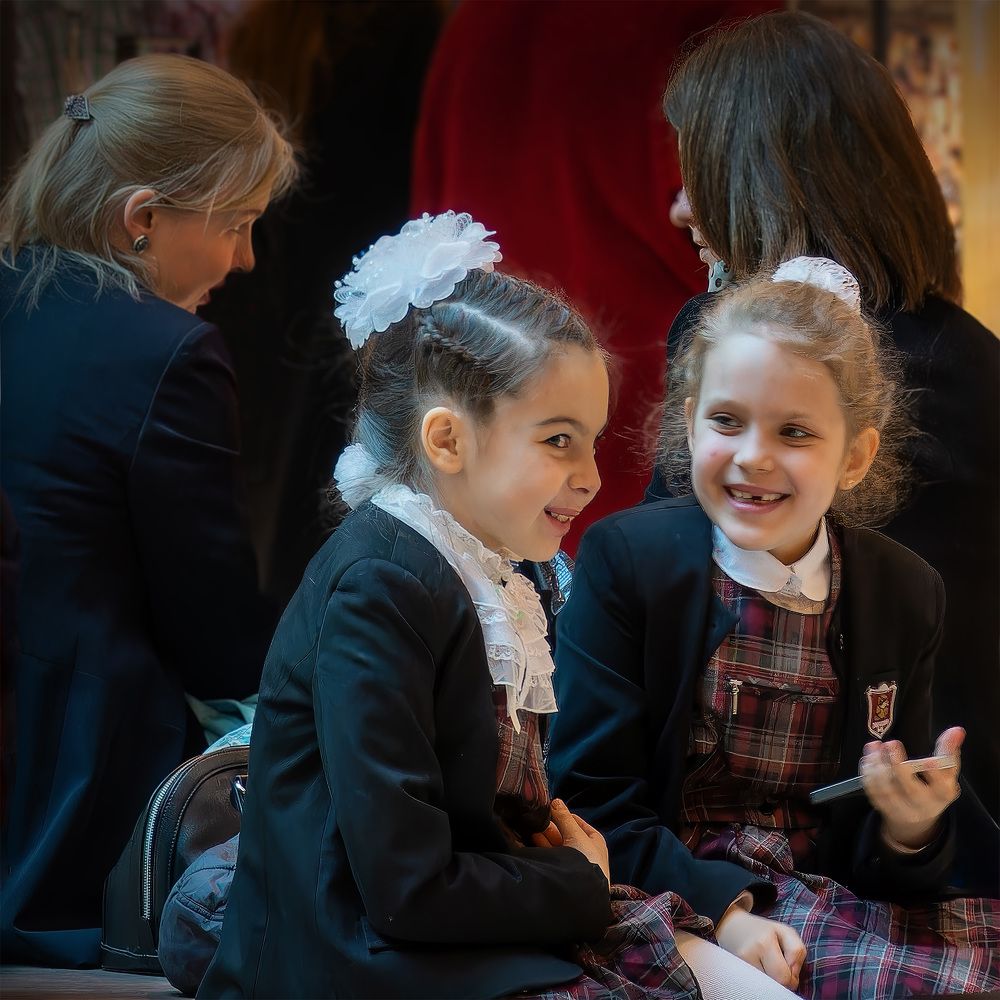 По интересам...