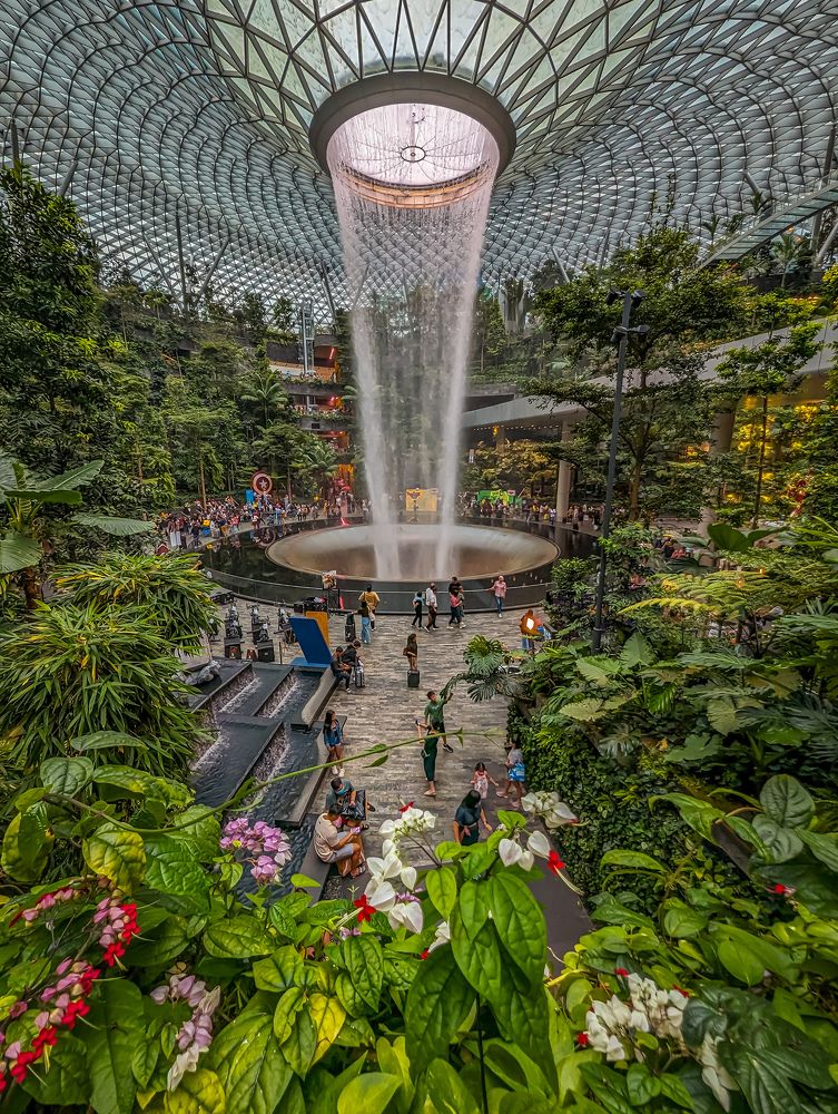 Photograph by Joseph Siñel Jr.