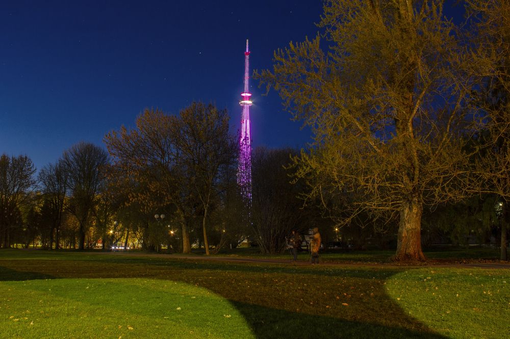 Разноцветные вечерние огни