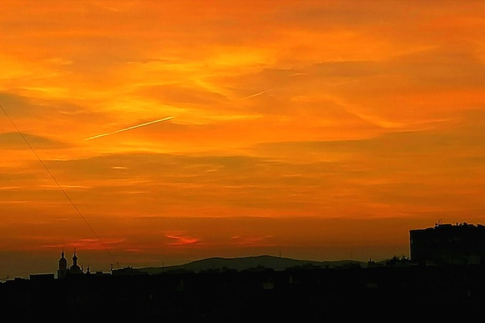 ЗАКАТНОЕ НЕБО...