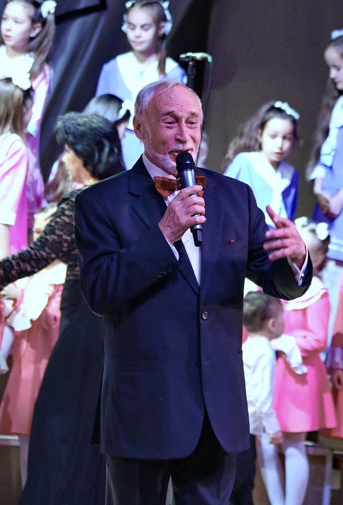 Фотография автора АЛЕКСАНДР ЦЫГЕЛЬНЮК