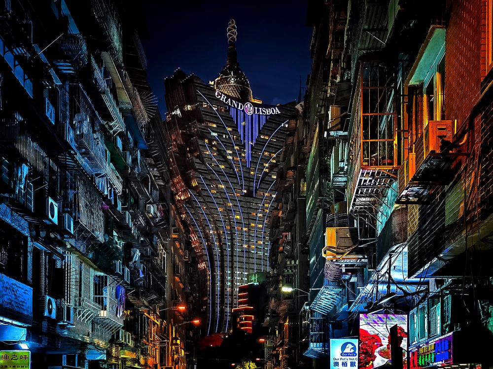 Macau Old District And Grand Lisboa Hotel
