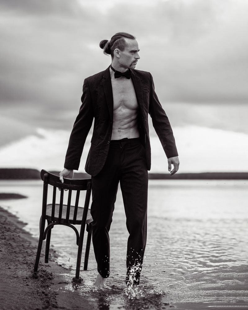 Photograph by Anton Marinkin