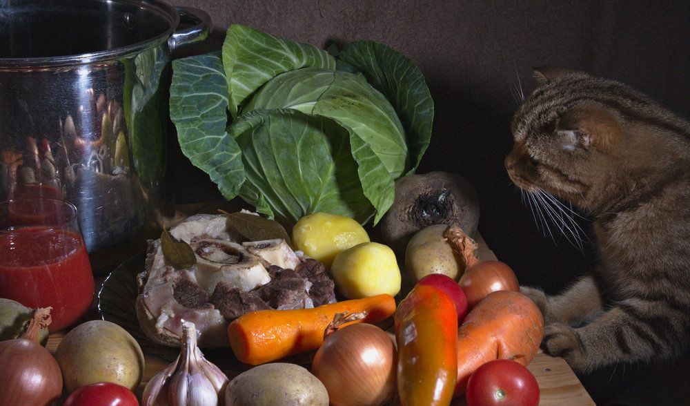 Супервайзер по реквизиту за работой / Props supervisor at work
