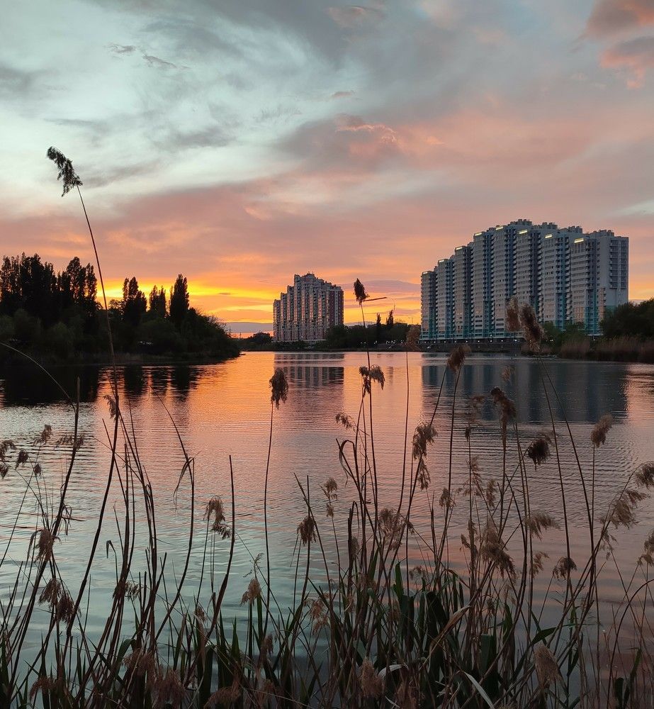 Последний вечер апреля / The Last Evening of April