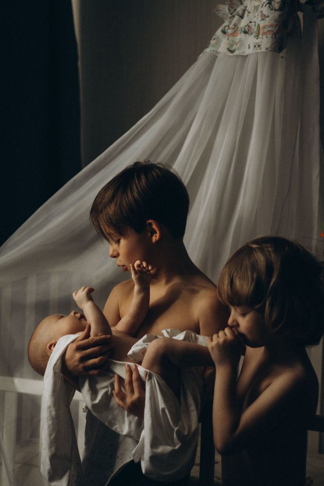 Братик родился