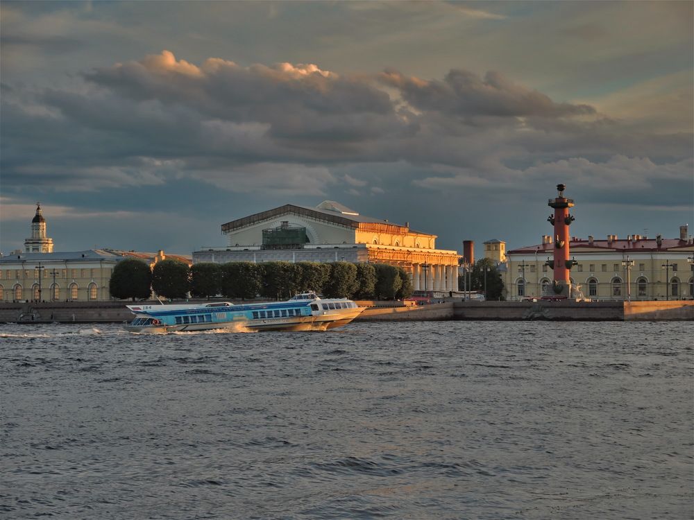 По Неве с ветерком