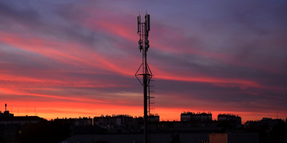 Сотовая Вышка на ЗАКАТЕ....