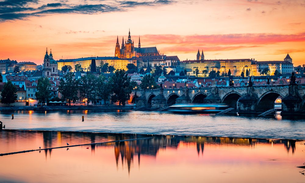 Photograph by Phi Hung