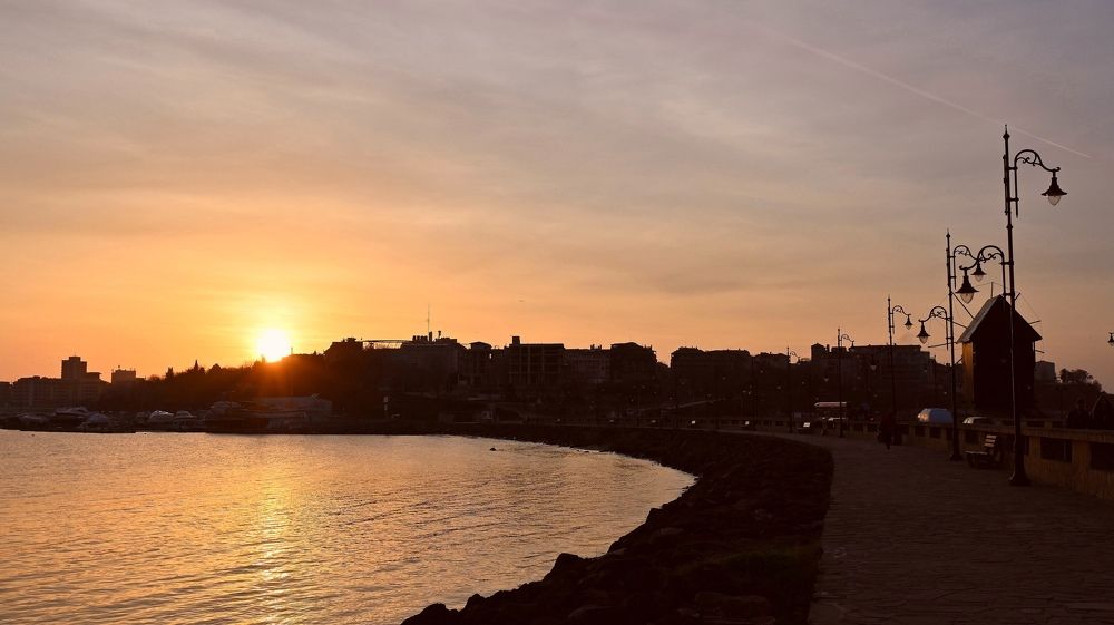 Залез в Несебър