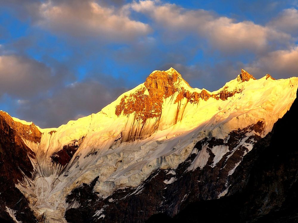 The Golden Pillar of Spantik.
