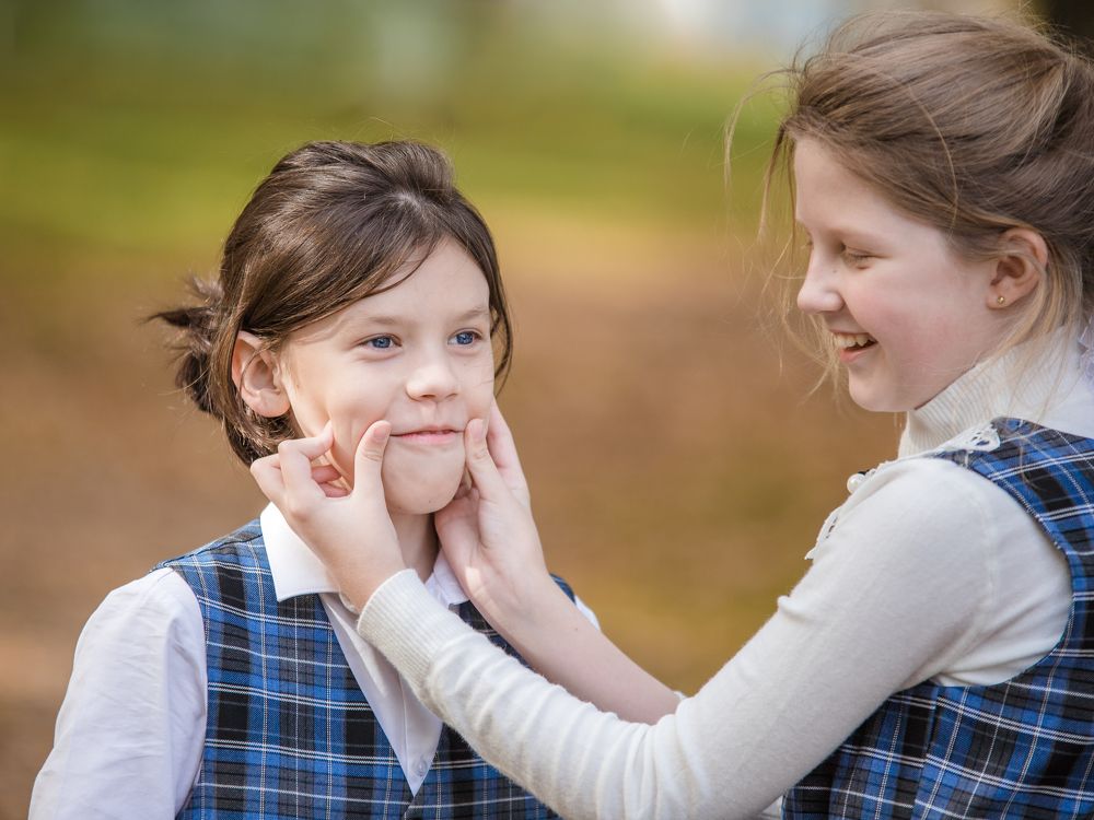 Помоги другу улыбнуться!