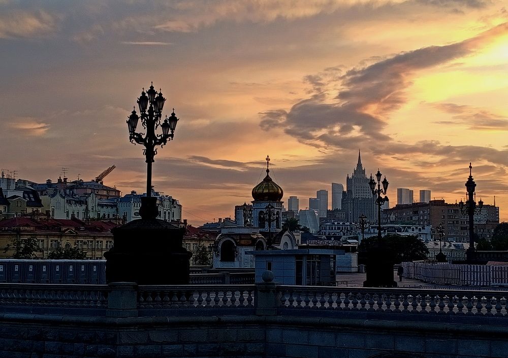 Москва на закате