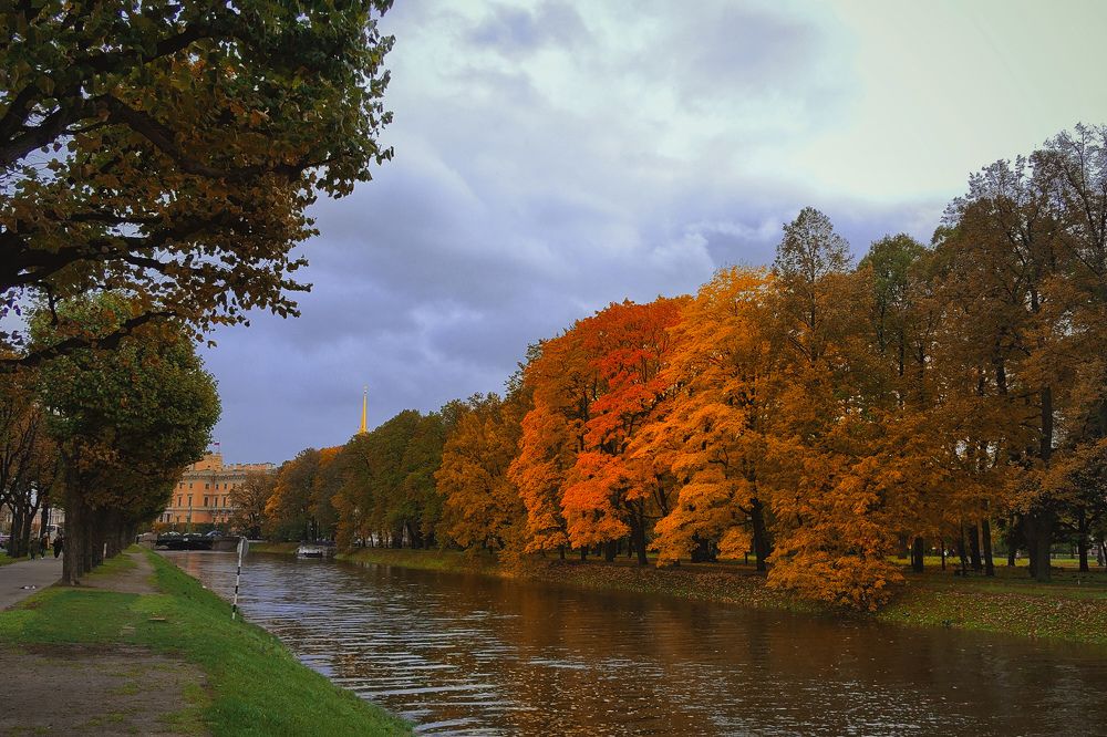 По Петербургу я осеннему пройдусь...