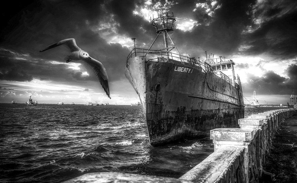 ghost ship in the caribbean