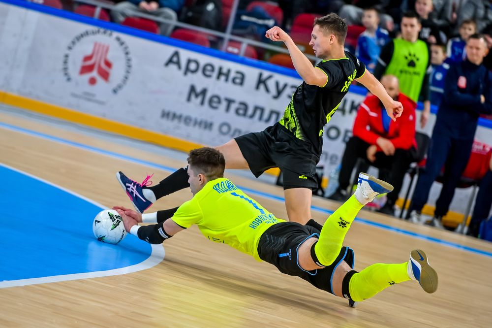 За мгновение до...