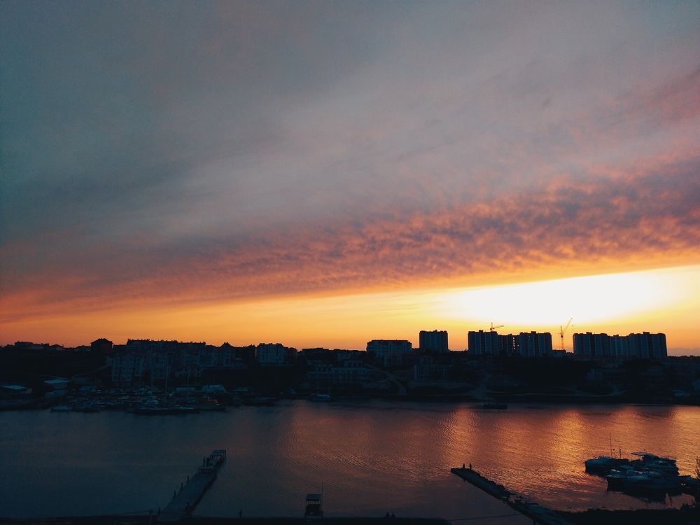 Закат над городом