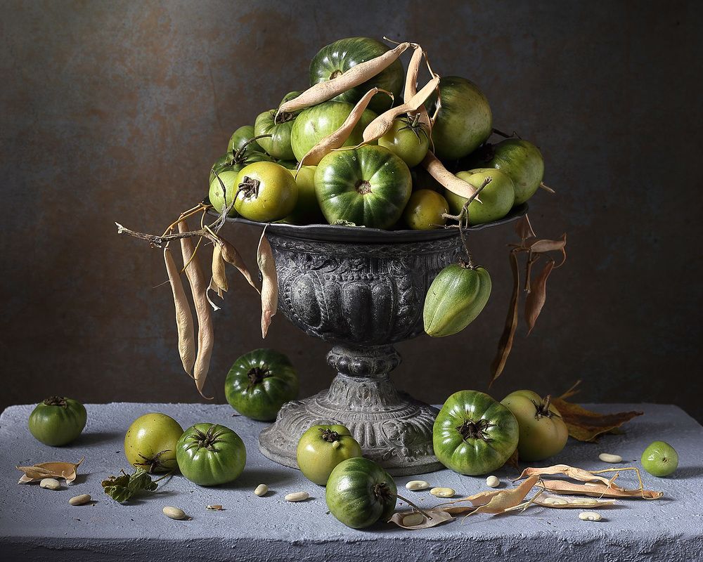 Зеленые помидоры и фасоль