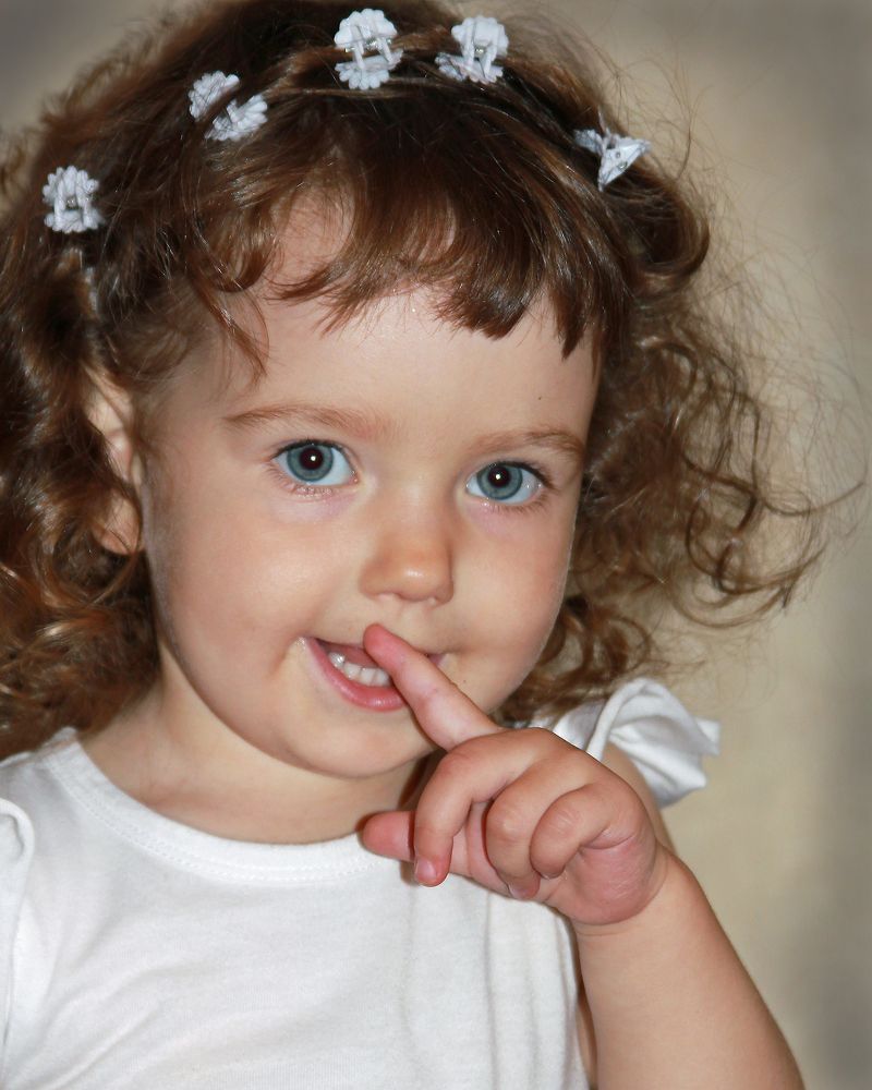 Что-то задумала...?!