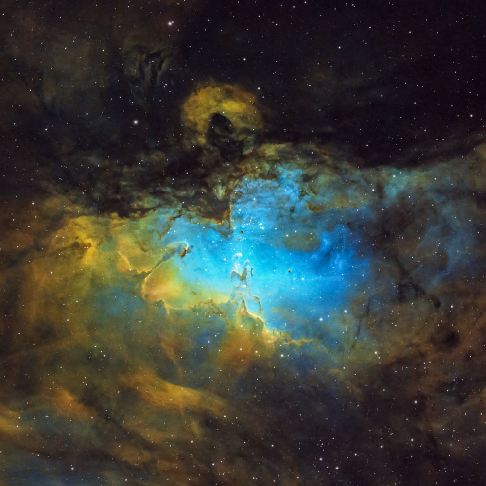 Eagle Nebula with Pillars of Creation, Hubble Palette
