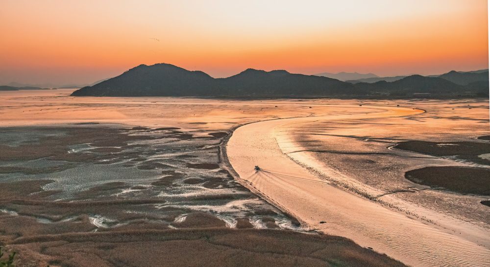 Photograph by Myunggyu Bae