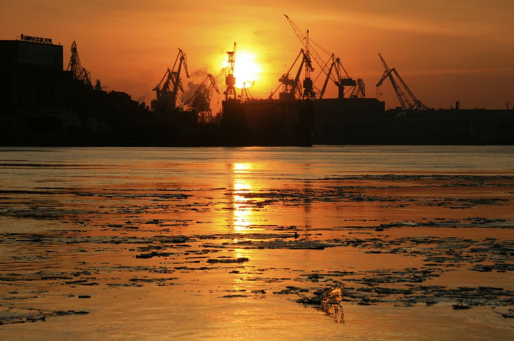 Закат над Невой