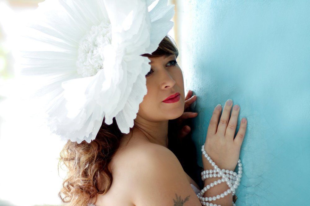 Белый цветок