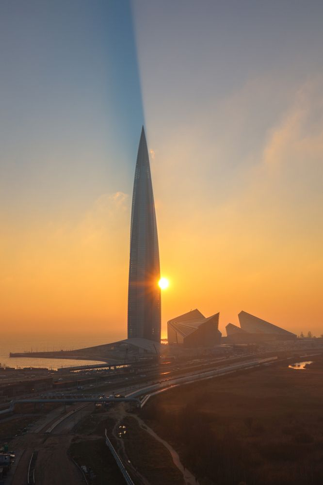 Башня «Лахта Центр».