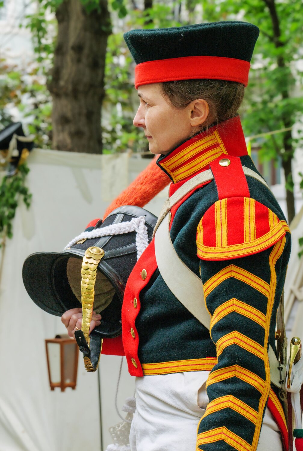 В поисках хозяина шлема.