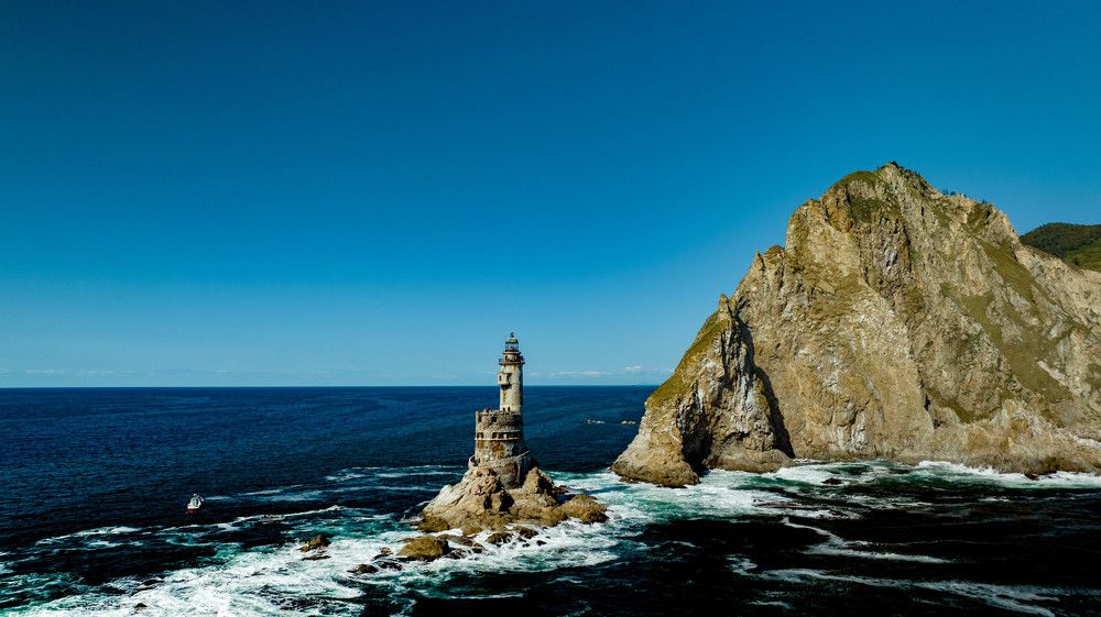 Маяк на мысе Анива