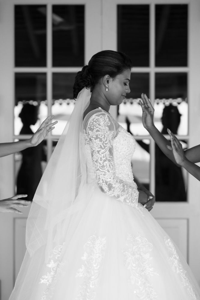 Sri Lankan Western Bride