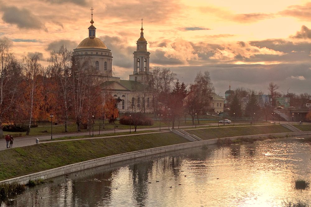 Вечер в городе