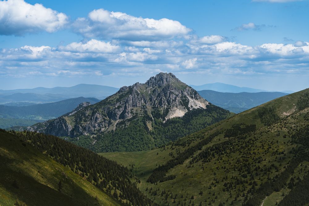 Photograph by Jaroslav Svetlossak